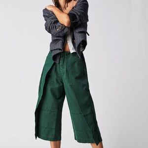 NWOT Free People Keep Calling Crop Pants
